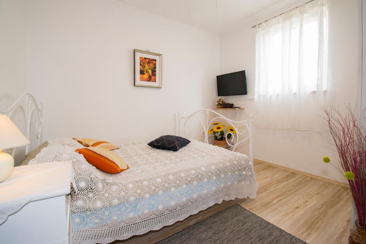 Studio Gabi, Premantura Apartment Ngoại thất bức ảnh